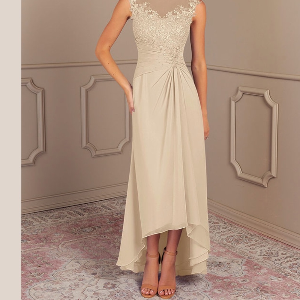 Azazie Endora Mother of the Bride/Groom Dress Champagne